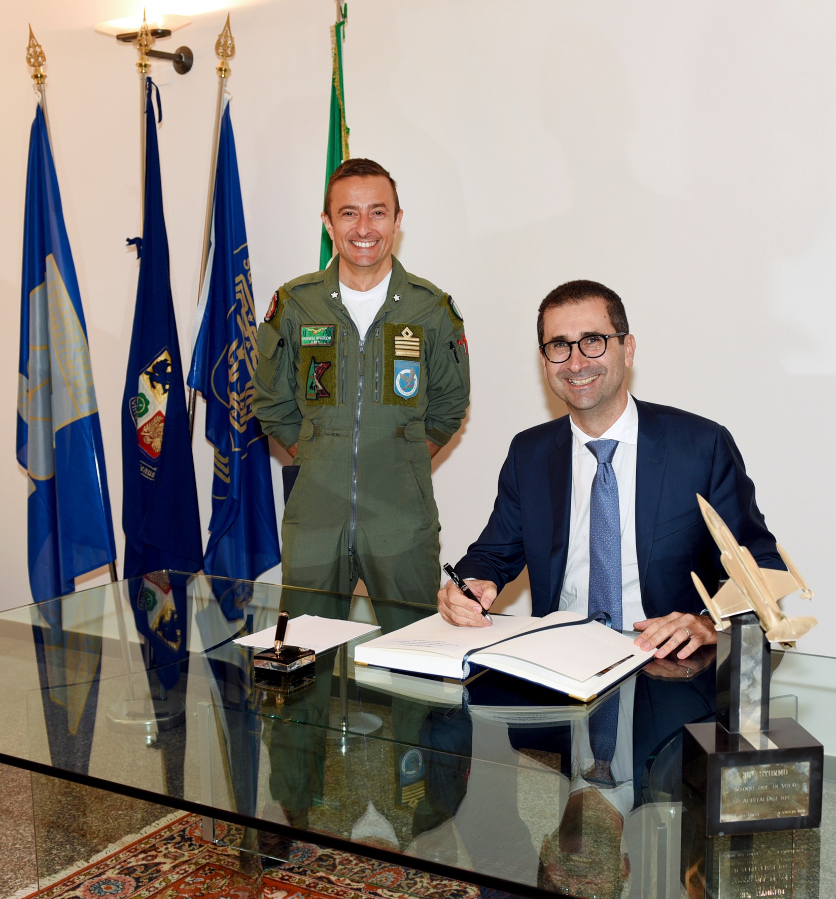 Il rettore visita il 36esimo Stormo