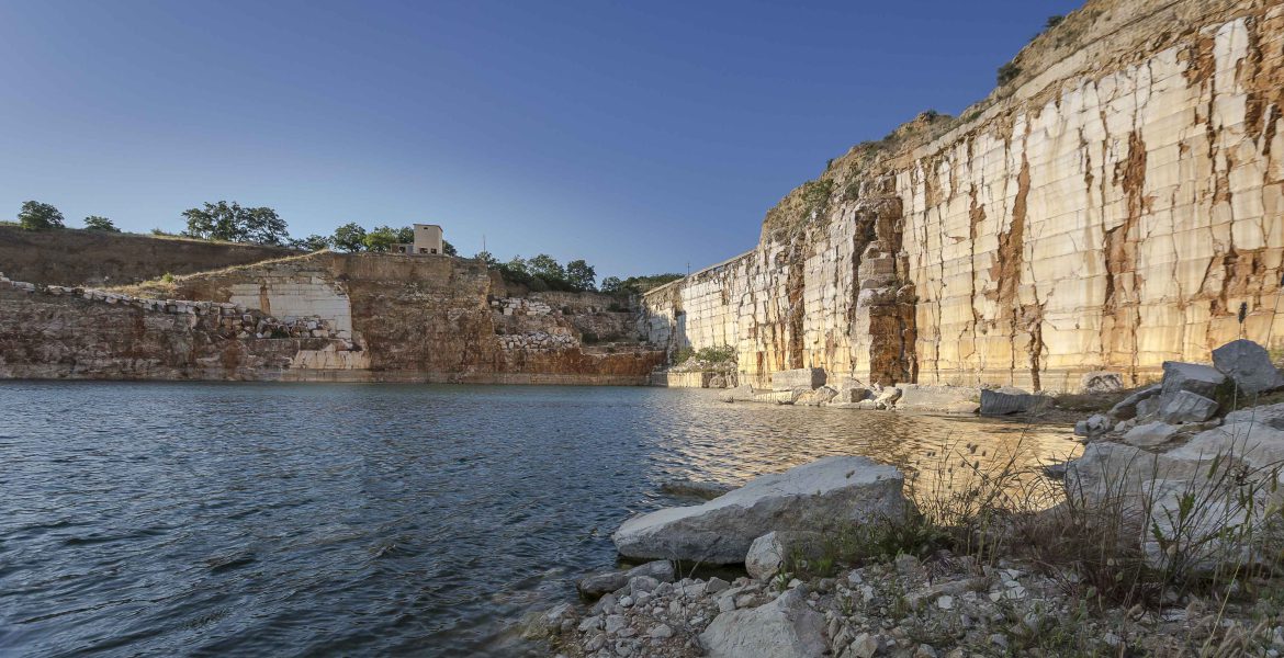 Cava Apricena