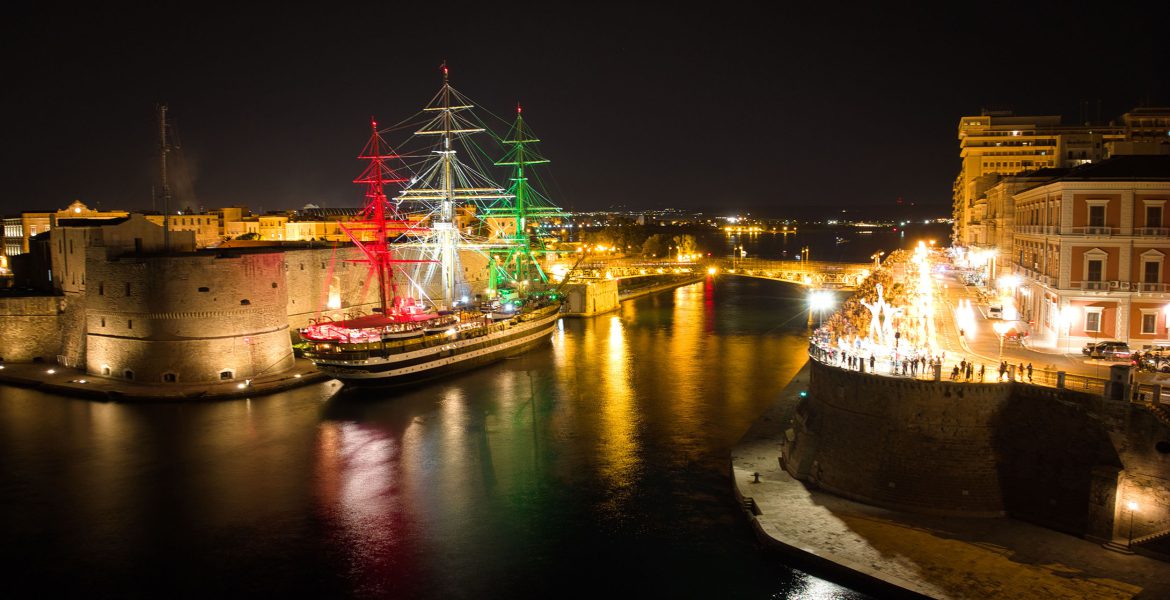 Taranto Castello Aragonese Amerigo Vespucci